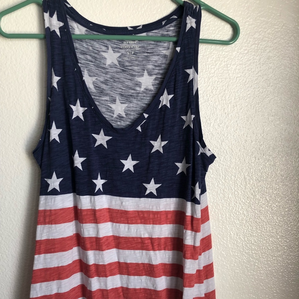 OLD NAVY MURICA’ TANK EUC